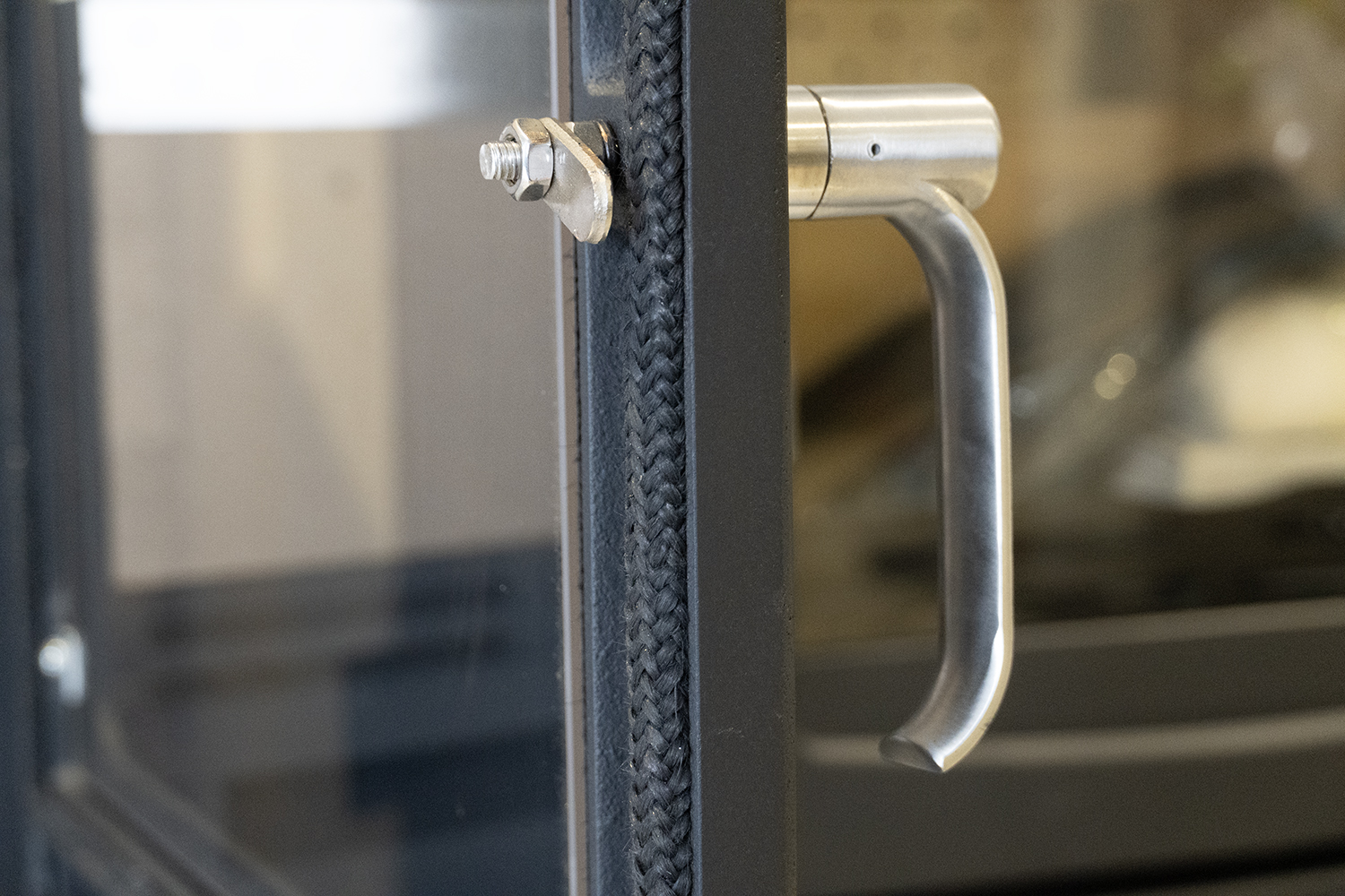 Alderwood_handle-closer