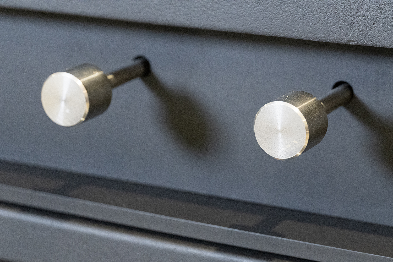 burnbright_pull-handles