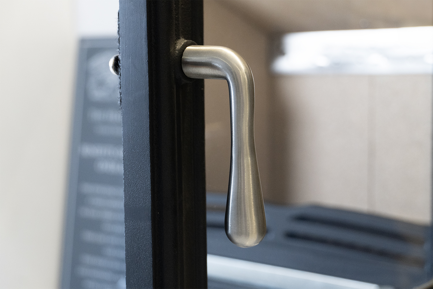 elmwood_handle