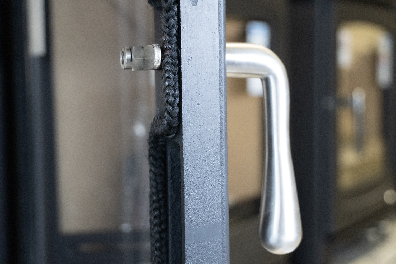 elmwood_hook-and-handle
